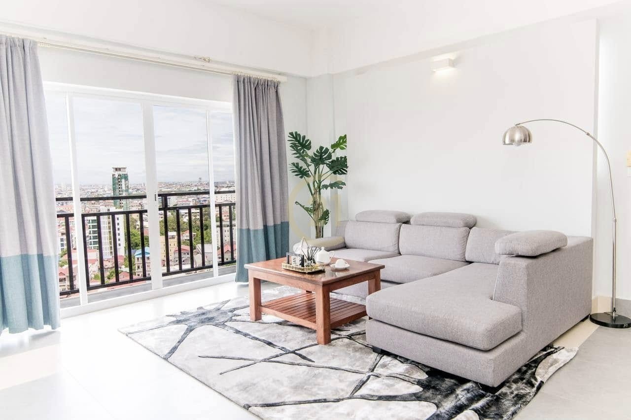 SPECIOUS THREE BEDROOM FOR RENT