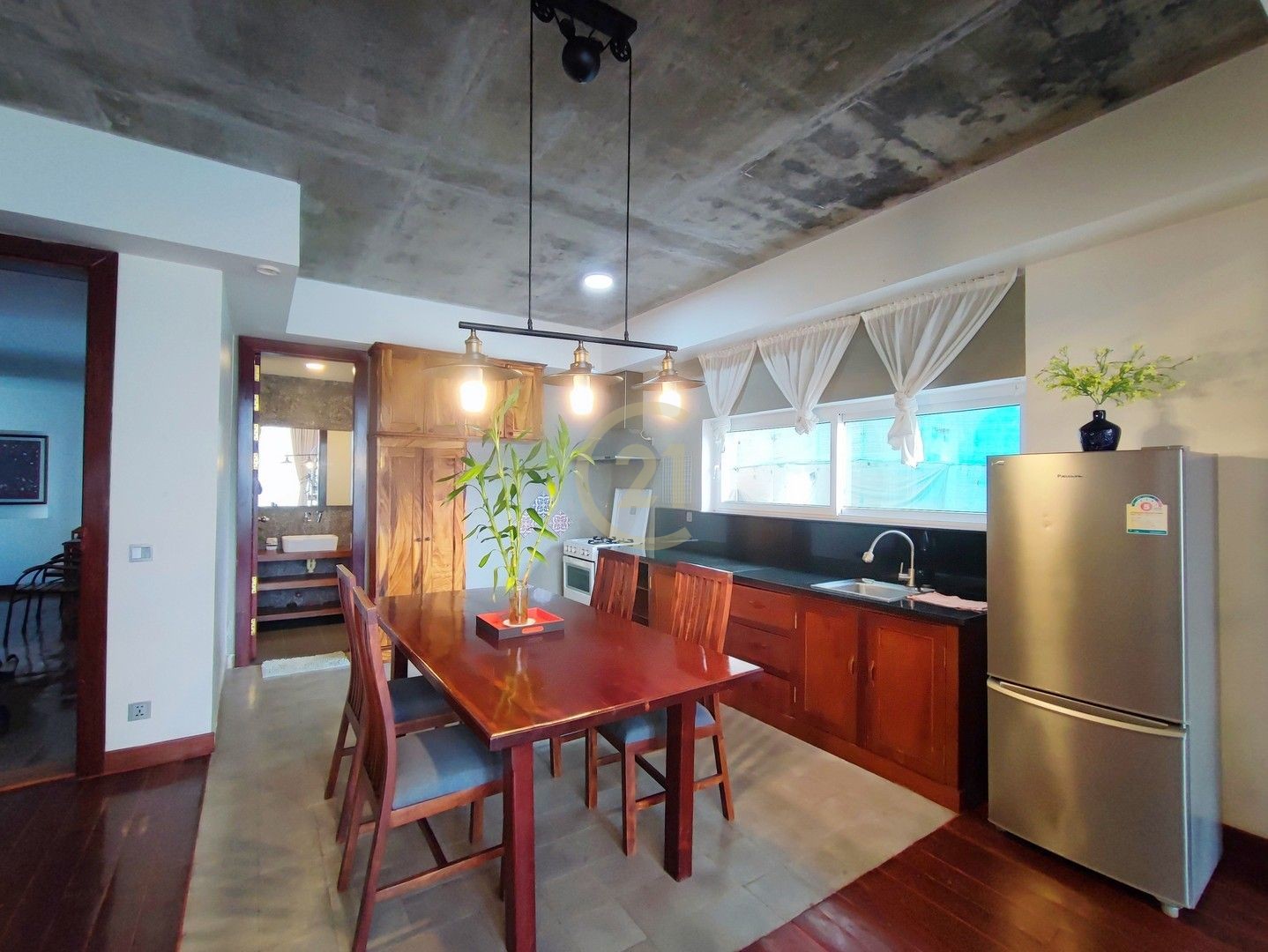 DUPLEX ONE BEDROOM FOR RENT