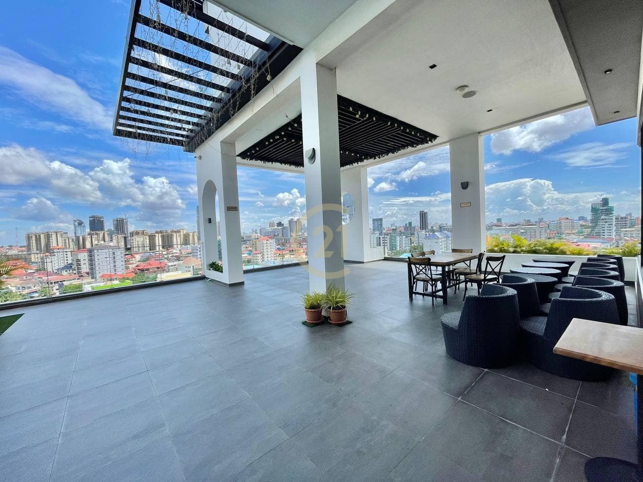 LUXURIOUS TWO BEDROOM FOR RENT