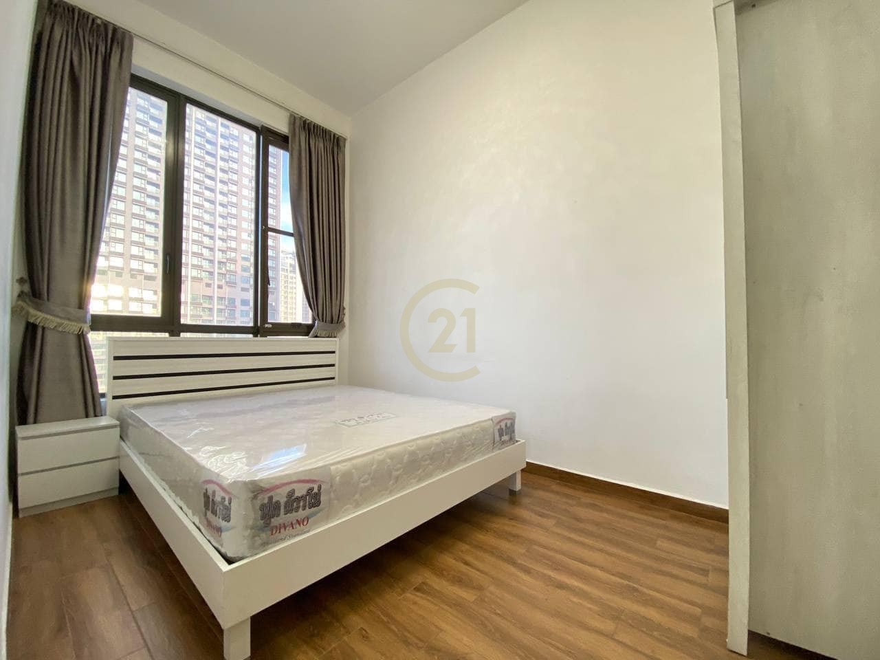 SPECIOUS TWO BEDROOM FOR RENT