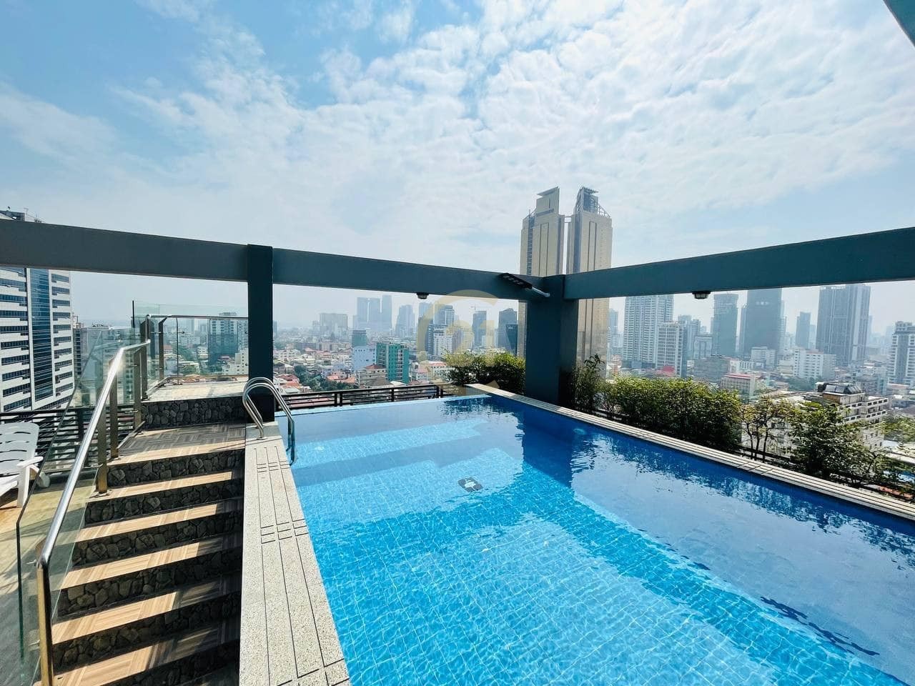 LUXURIOUS TWO BEDROOM FOR RENT