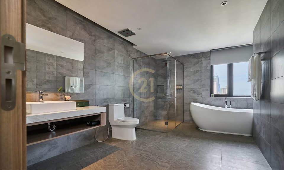 ELEGANT TWO BEDROOM FOR RENT