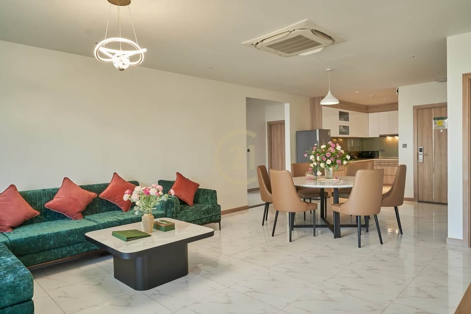 ELEGANT TWO BEDROOM FOR RENT