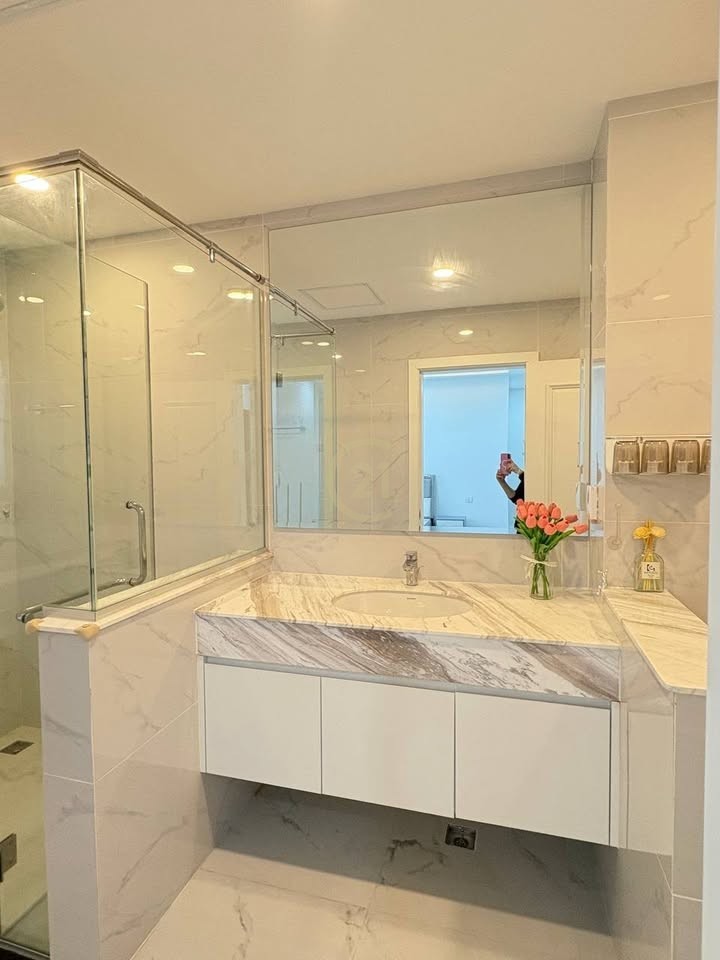 Luxury 3 Bedroom For Rent at Sen Sok