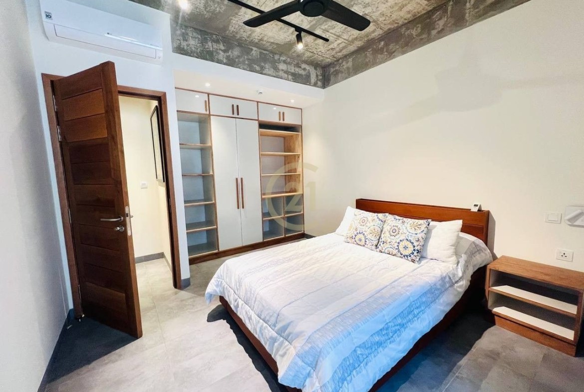 VINTAGE THREE BEDROOM FOR RENT