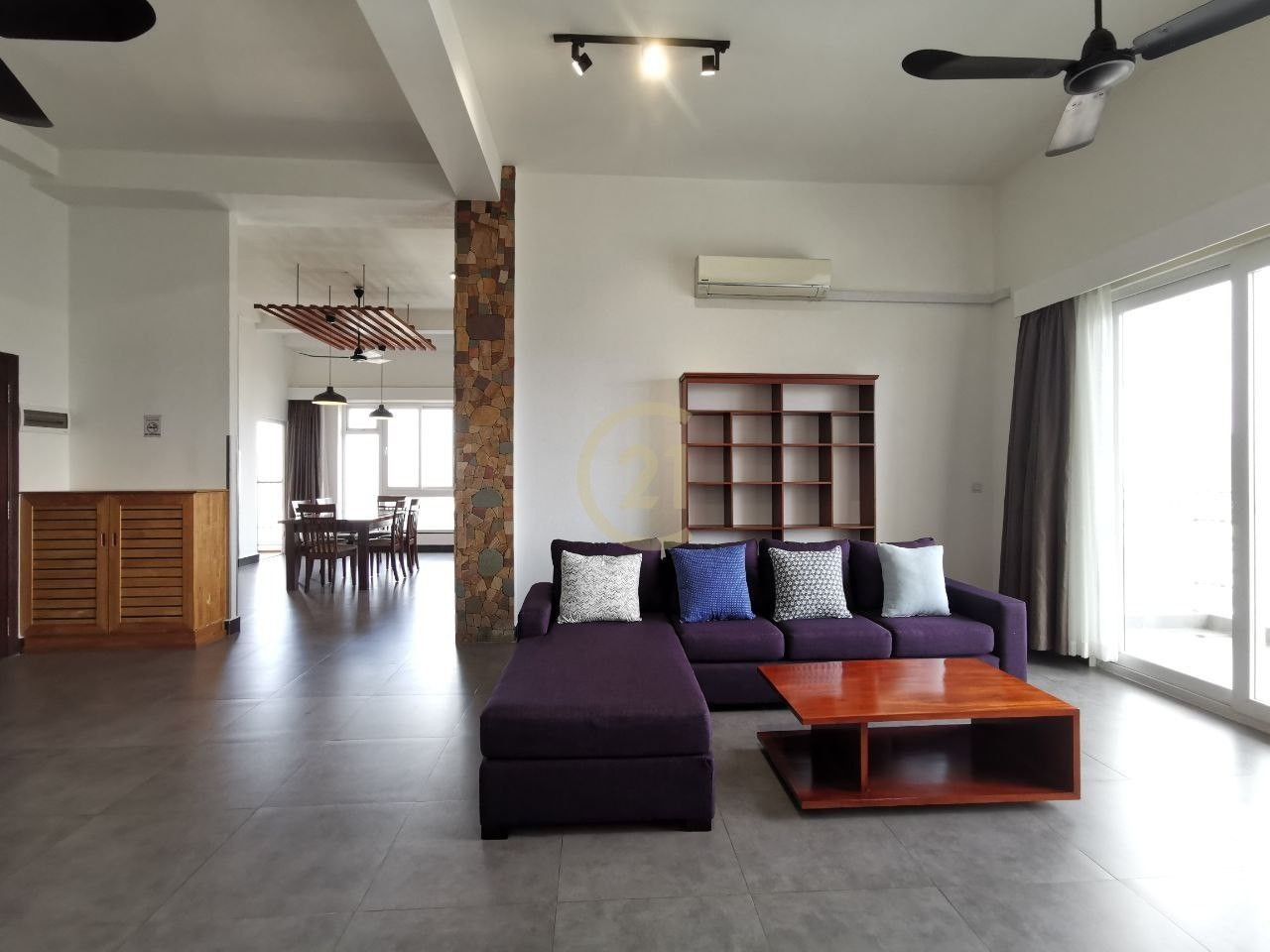 SPECIOUS THREE BEDROOM FOR RENT