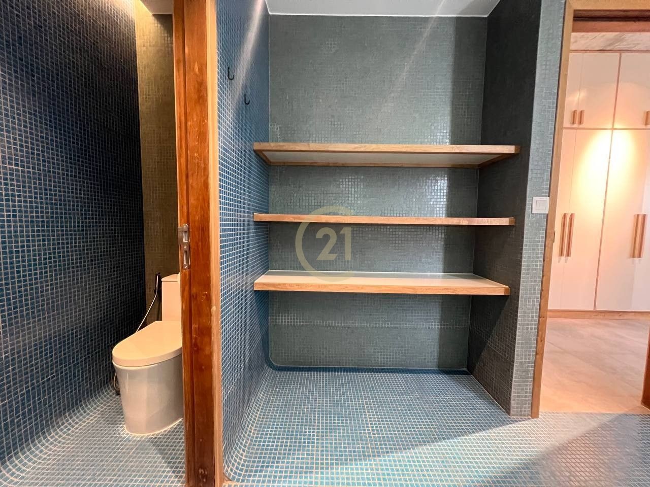 481664503_631658749604098_309706374533676844_n VINTAGE THREE BEDROOM FOR RENT
