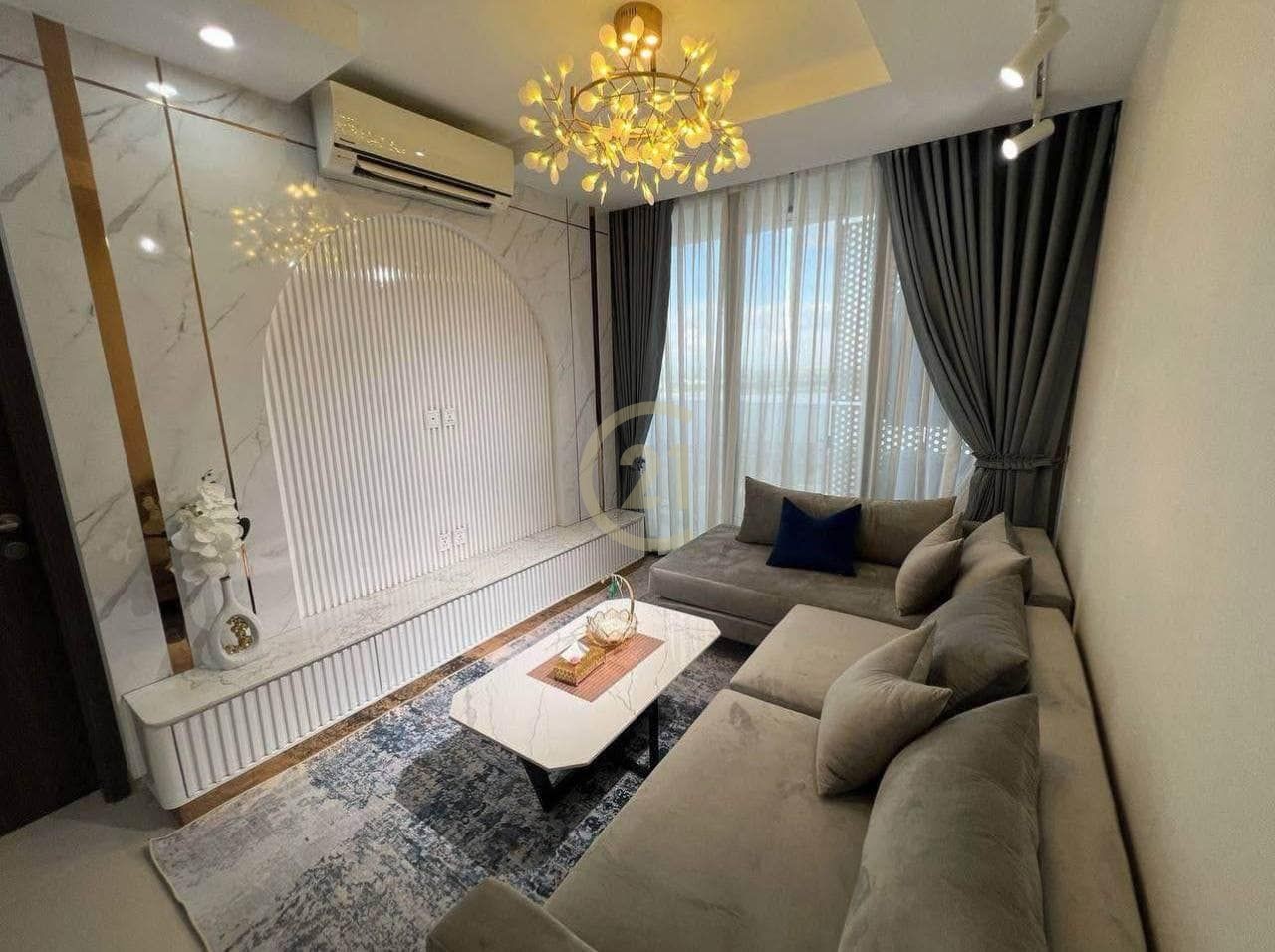 LUXURIOUS THREE BEDROOM FOR RENT