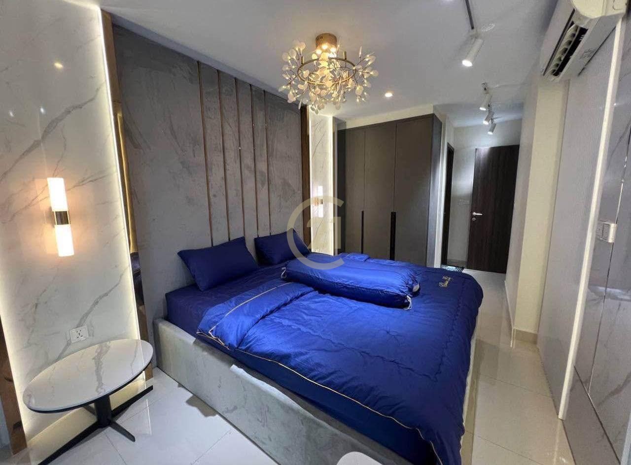 LUXURIOUS THREE BEDROOM FOR RENT