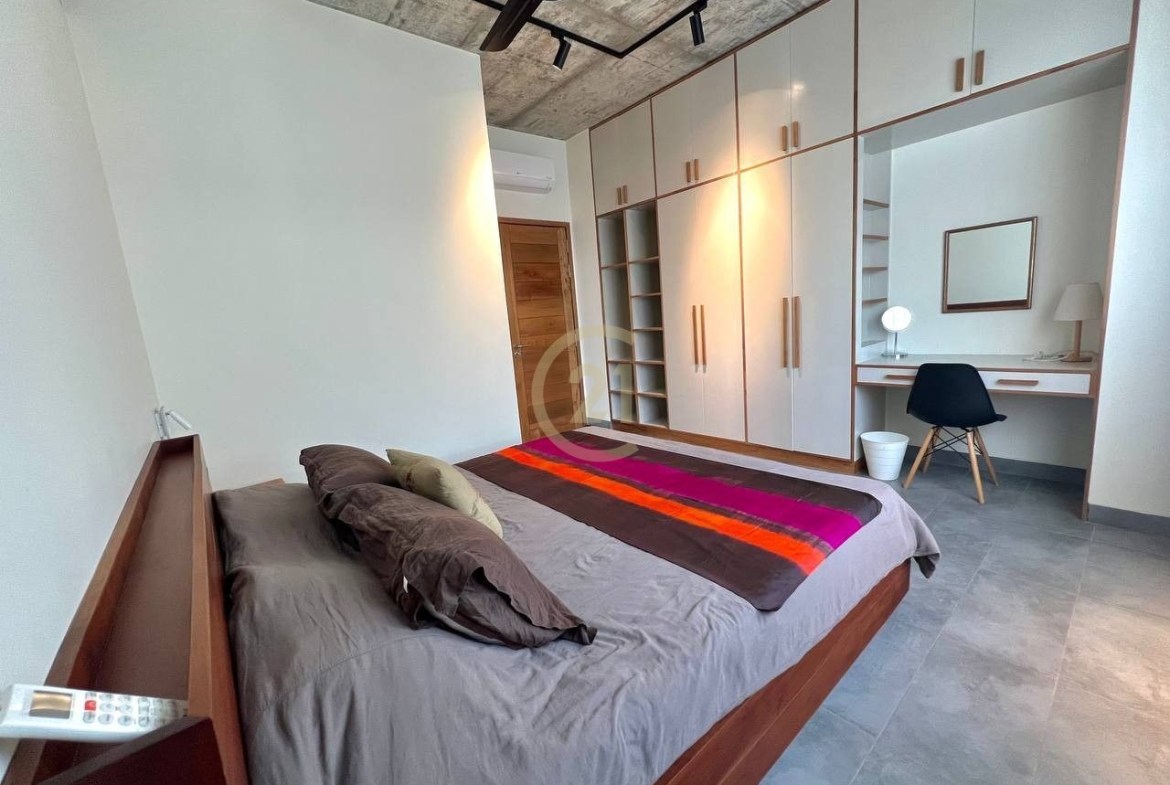 VINTAGE THREE BEDROOM FOR RENT
