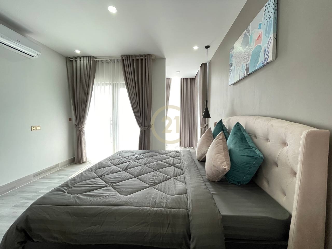MODERN TWO BEDROOM FOR RENT