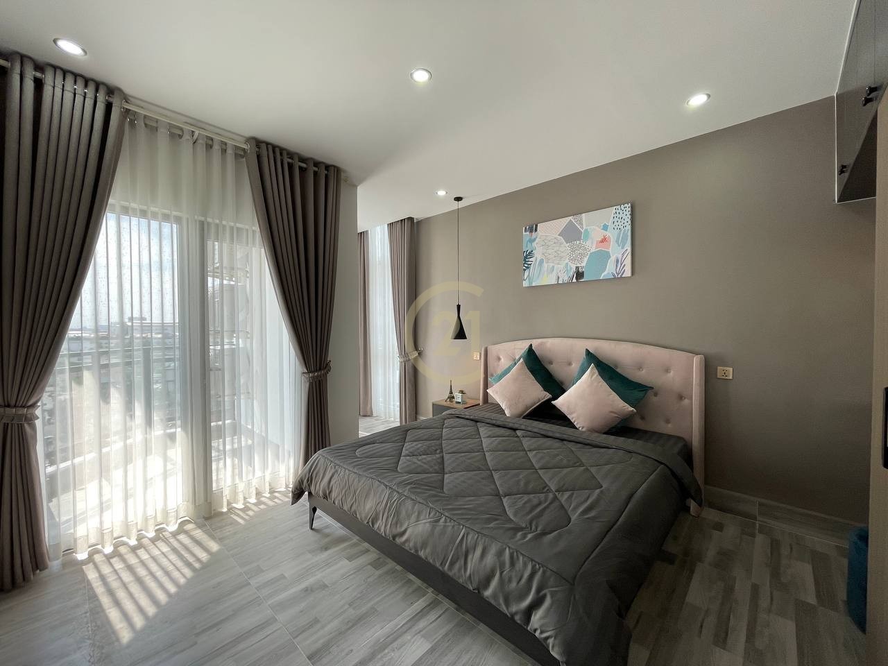 MODERN TWO BEDROOM FOR RENT