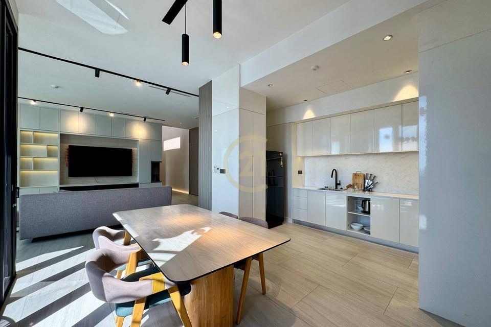 Penthouse 3 Bedroom For Rent at Chak Angrae Leu