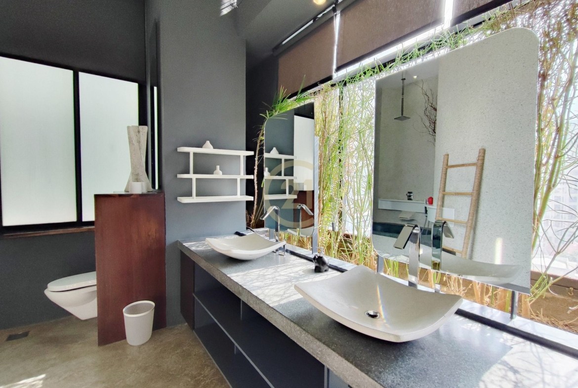 ELEGANT PENTHOUSE FOR RENT