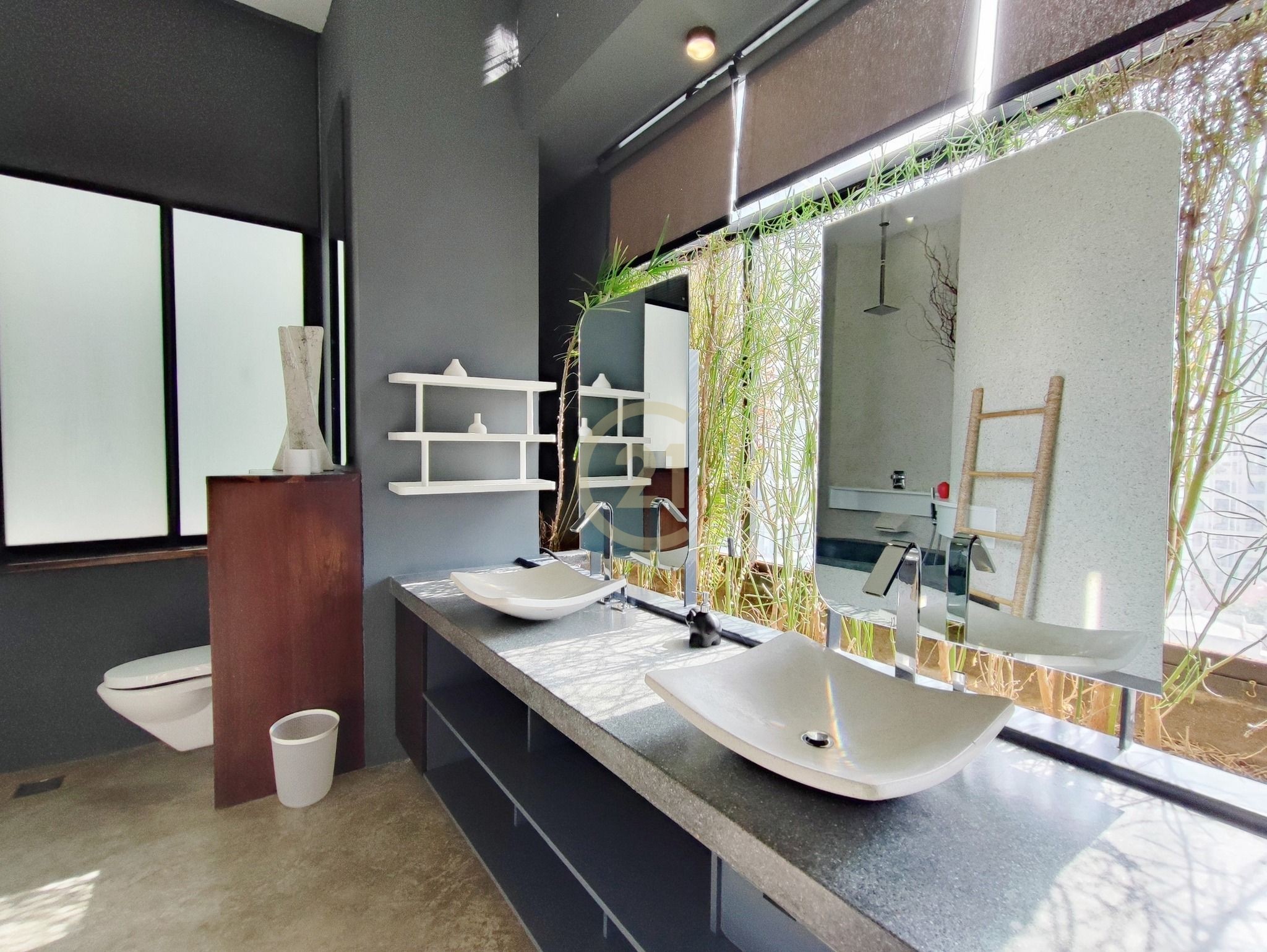 482226102_637029602400346_1148802239305335366_n ELEGANT PENTHOUSE FOR RENT