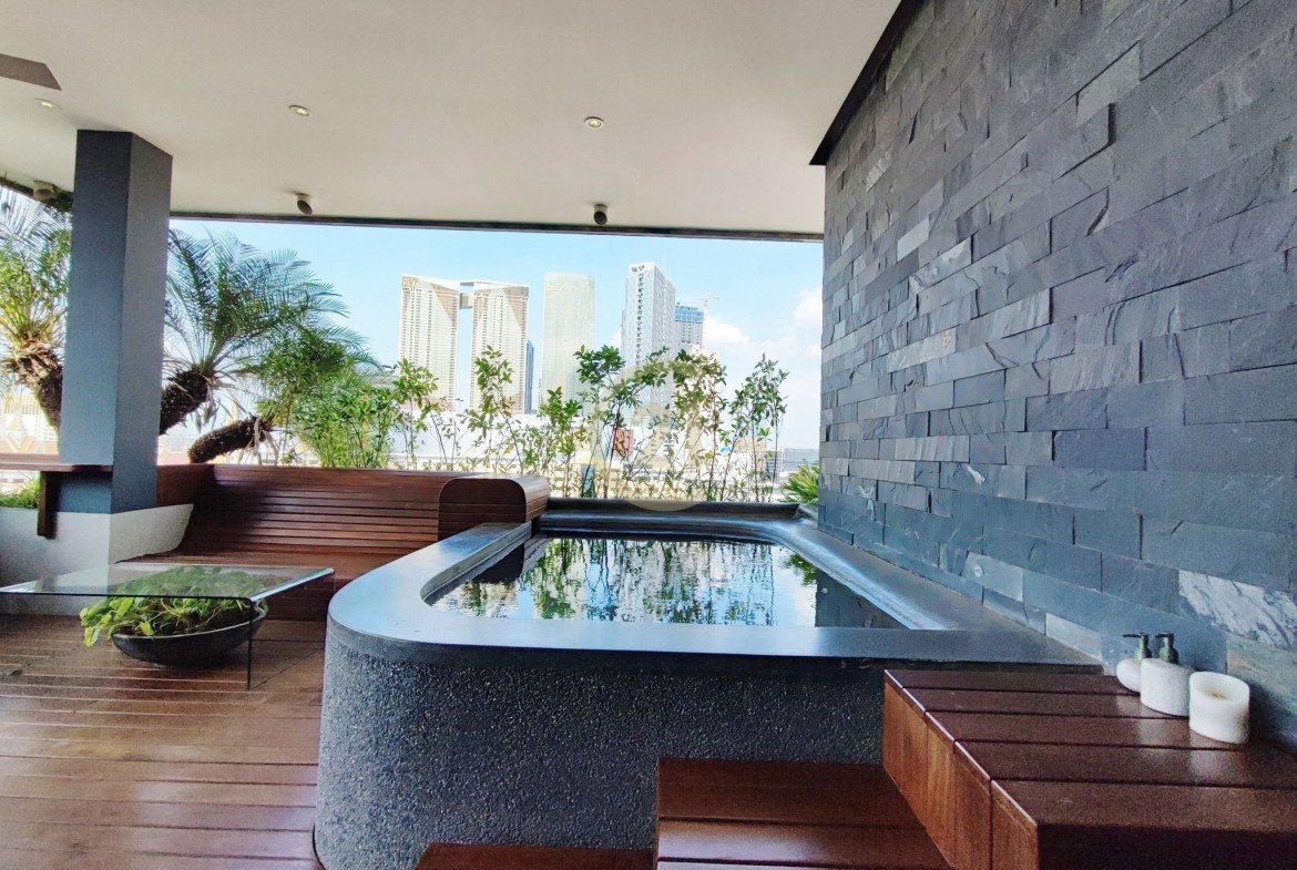 ELEGANT PENTHOUSE FOR RENT