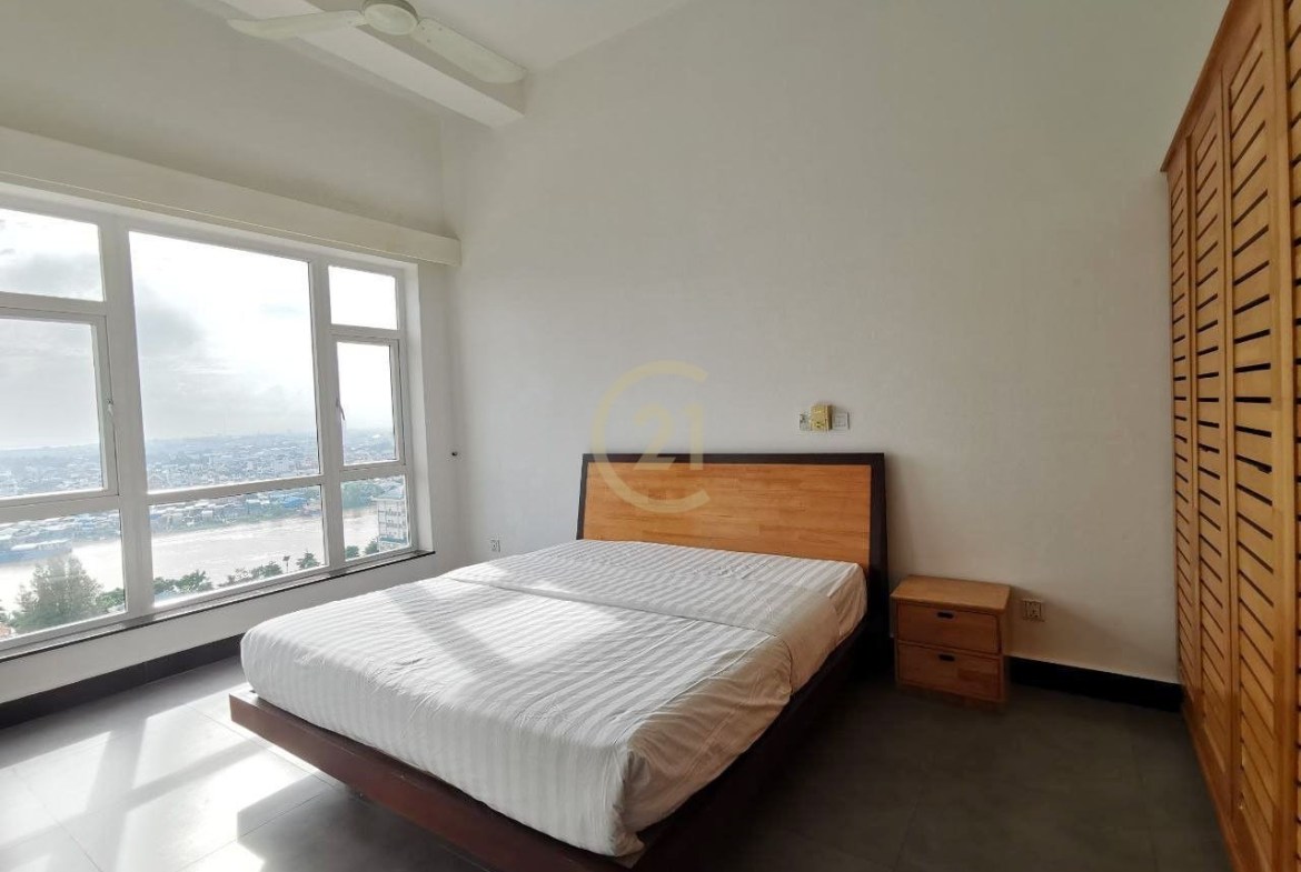 SPECIOUS THREE BEDROOM FOR RENT