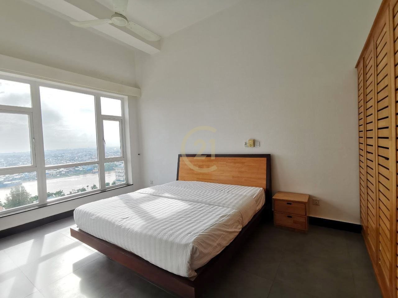 SPECIOUS THREE BEDROOM FOR RENT