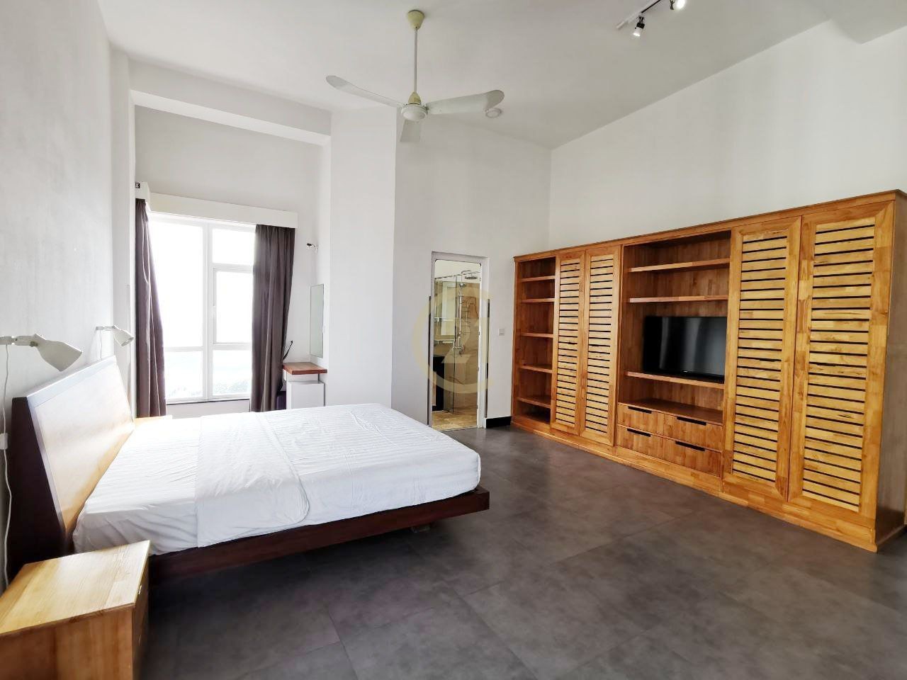 SPECIOUS THREE BEDROOM FOR RENT