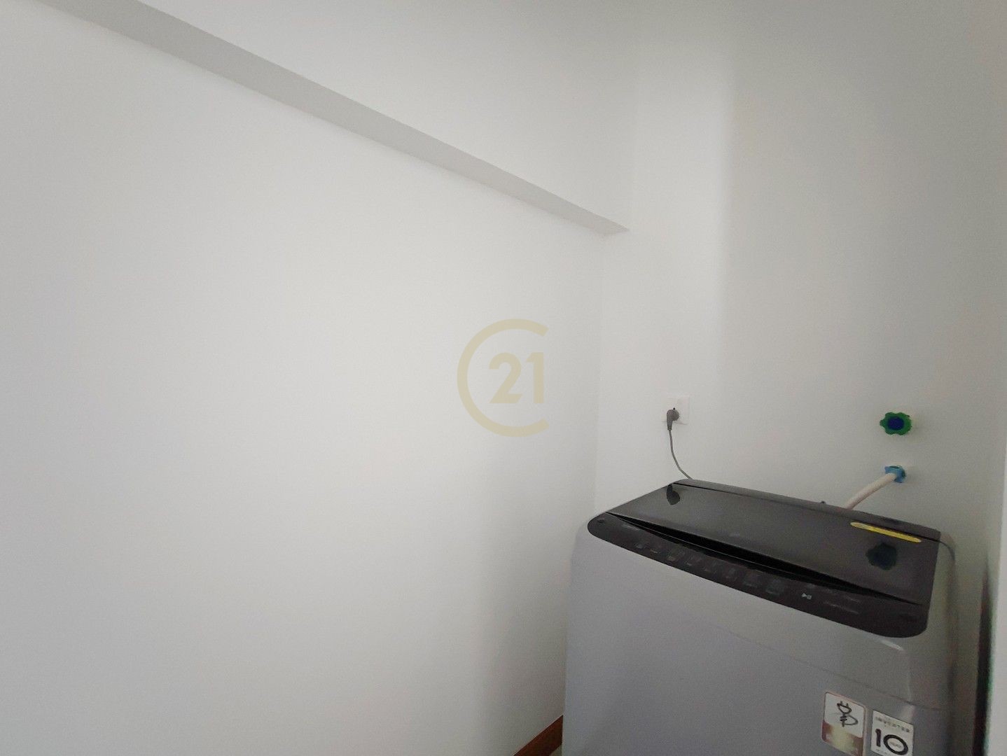 STYLISH ONE BEDROOM FOR RENT