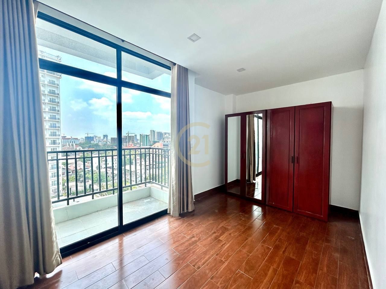 PREMIUM THREE BEDROOM FOR RENT
