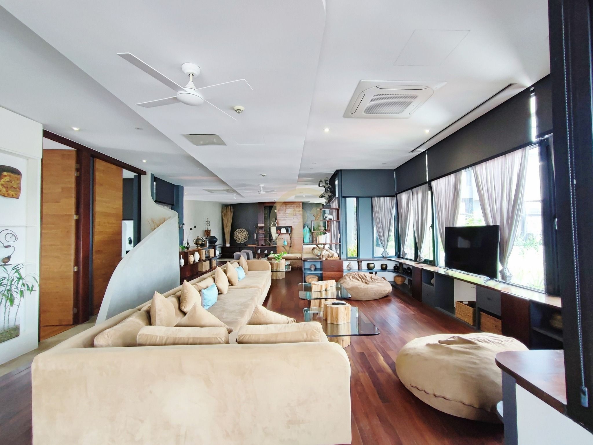 482974834_637029142400392_7051204074000747729_n ELEGANT PENTHOUSE FOR RENT