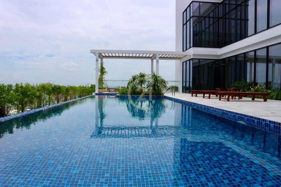 LUXURIOUS THREE BEDROOM FOR RENT