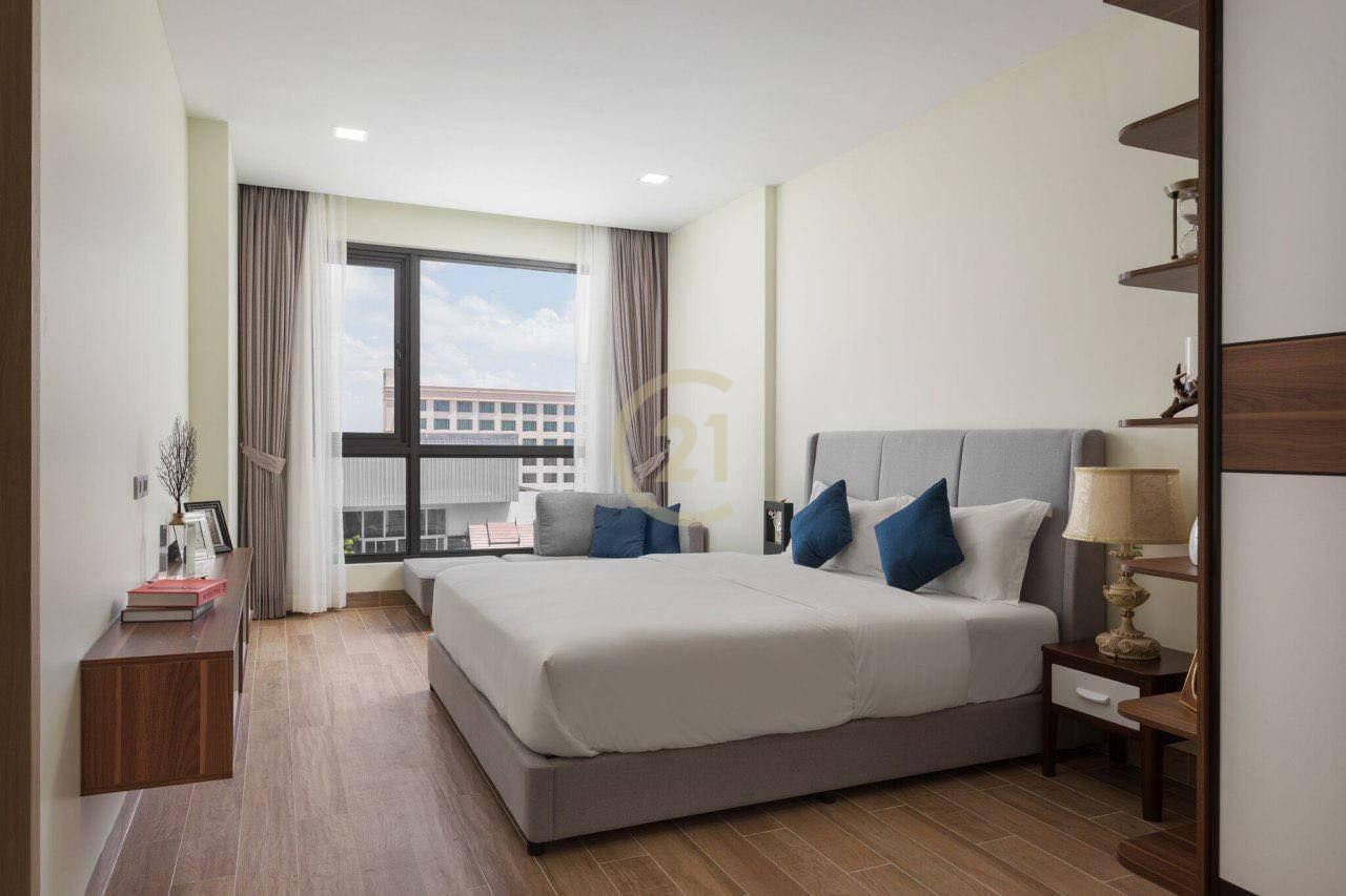 LUXURIOUS THREE BEDROOM FOR RENT