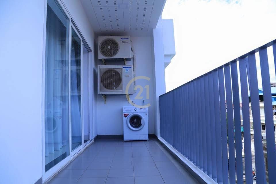LUXURIOUS THREE BEDROOM FOR RENT