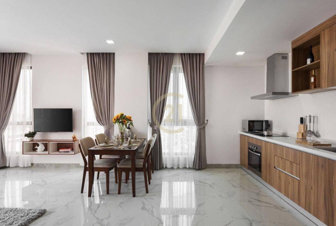 LUXURIOUS THREE BEDROOM FOR RENT