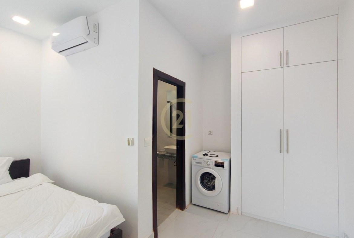 PRECIOUS ONE BEDROOM FOR RENT