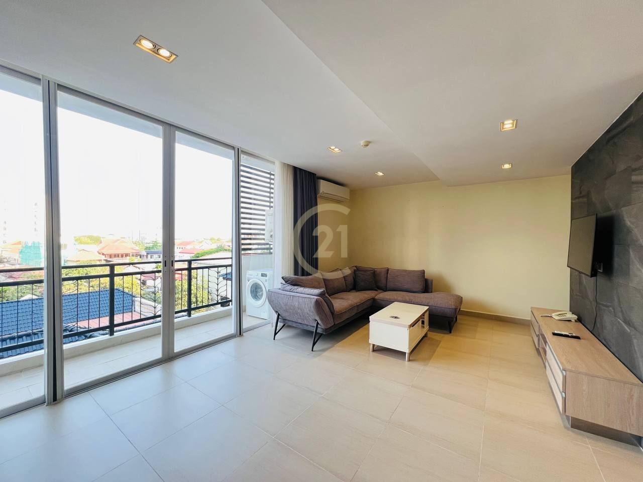 SPECIOUS TWO BEDROOM FOR RENT