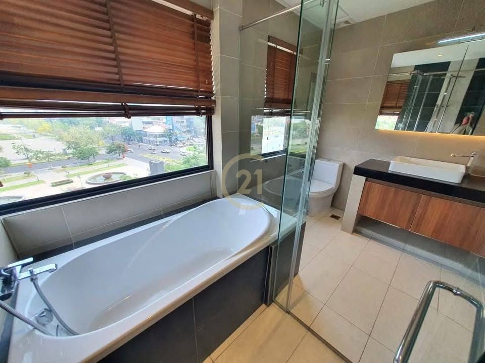 Luxury Two Bedroom For Rent At Tonle Bassac