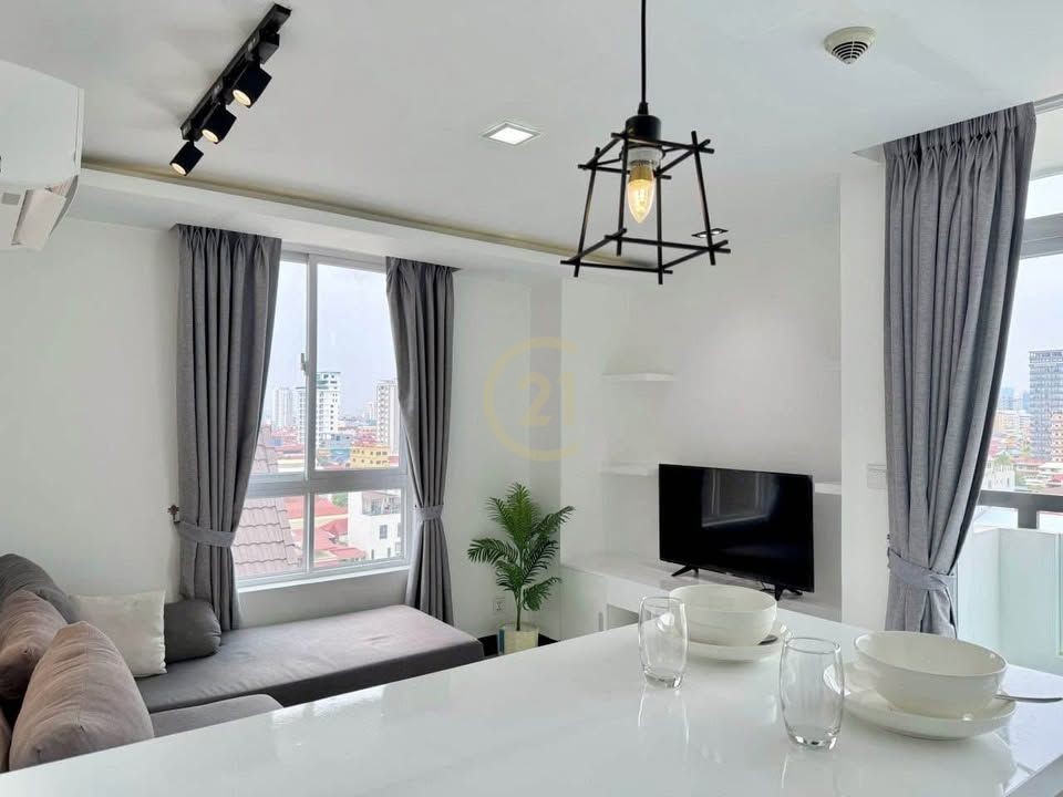 Luxury One Bedroom For Rent At BKK3