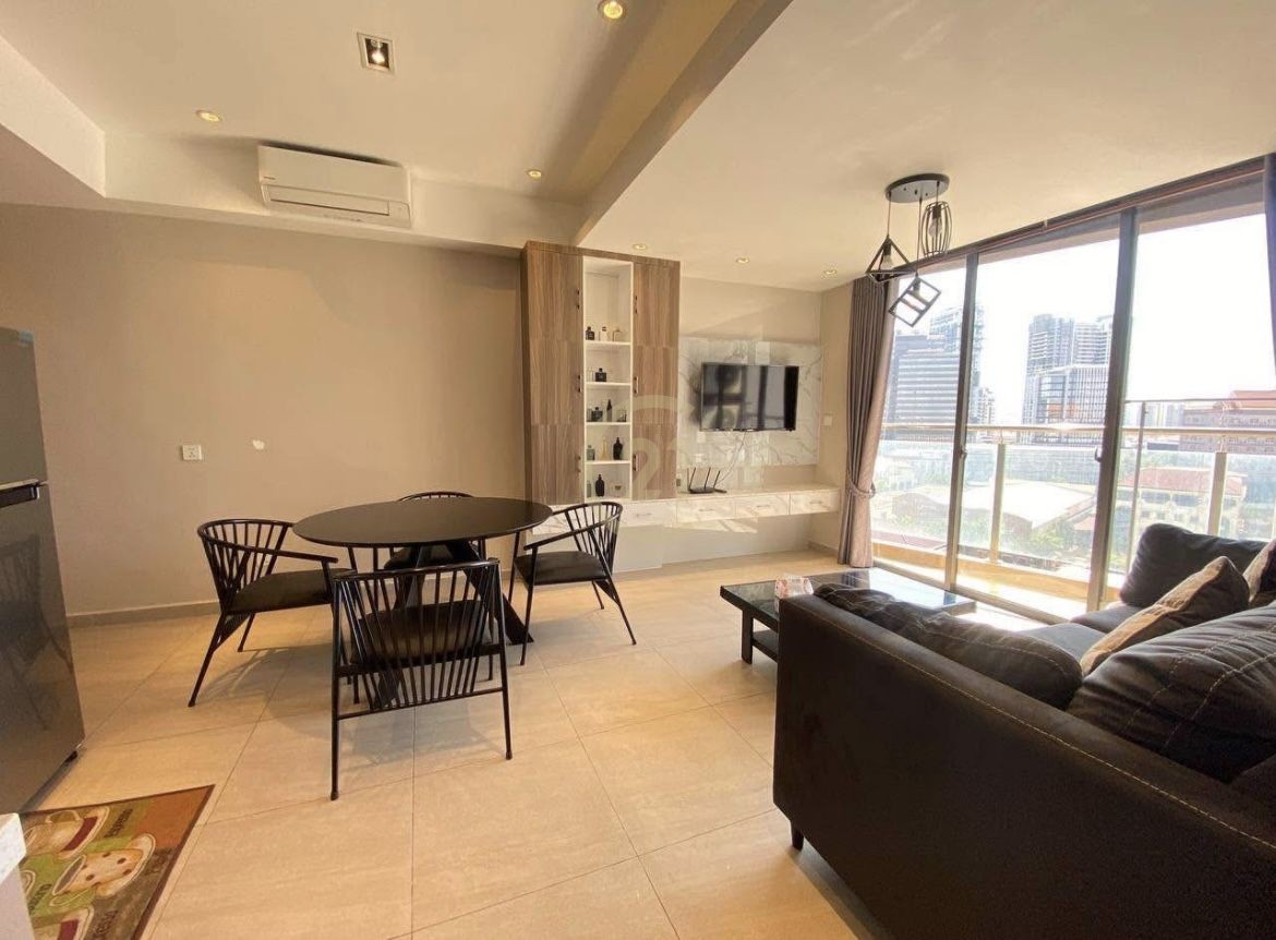 IMG_0073 Luxury Three bedroom for rent At TK