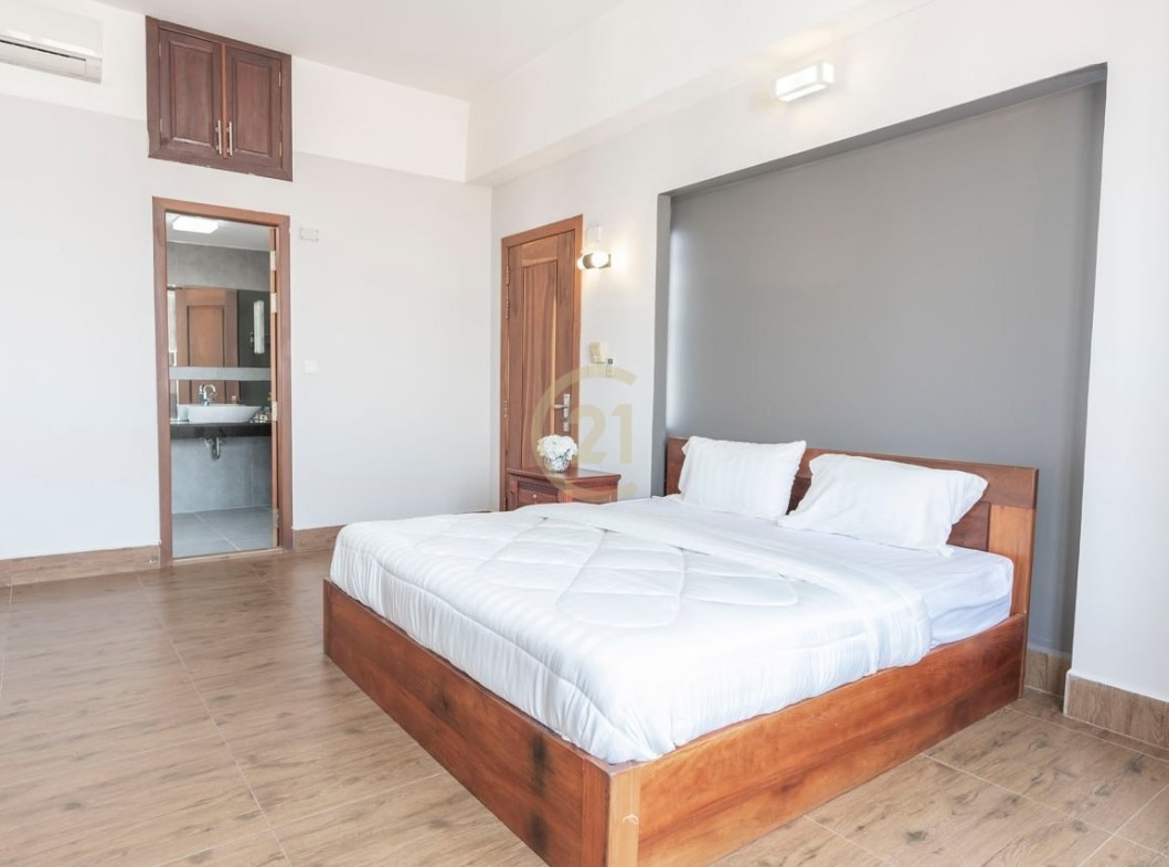 Spacious 3-Bedroom for Rent in Toul Tompoung