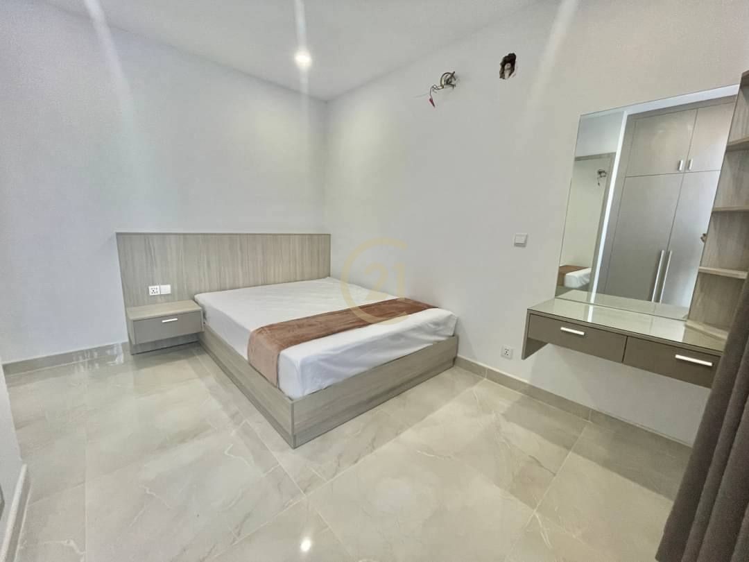 Luxury Two Bedroom For Rent At BKK1