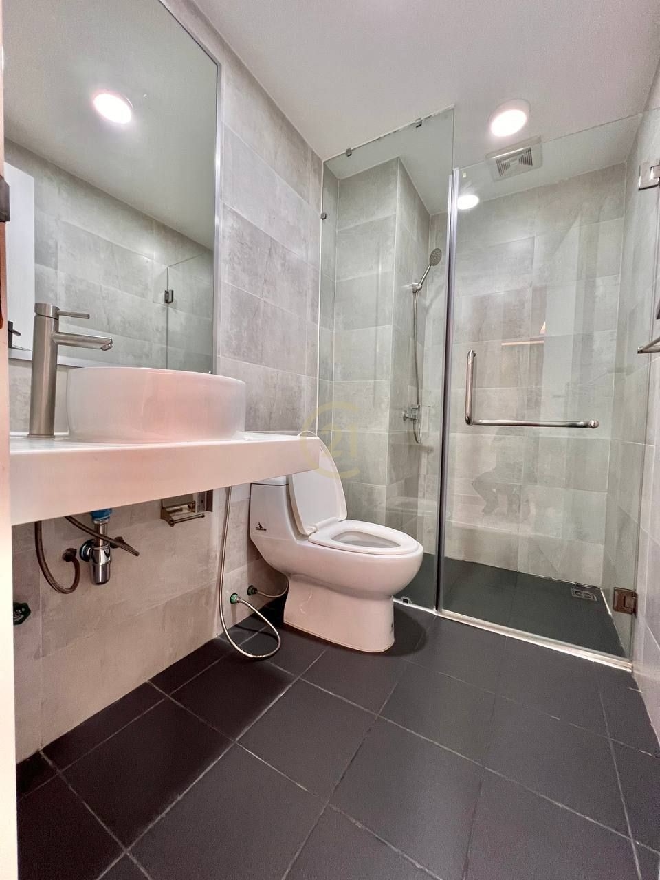 Luxury Three Bedroom For Rent At BKK1