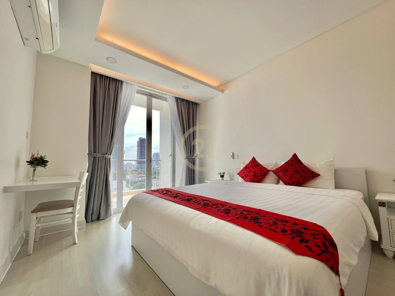 Luxury Three Bedroom For Rent At BKK1