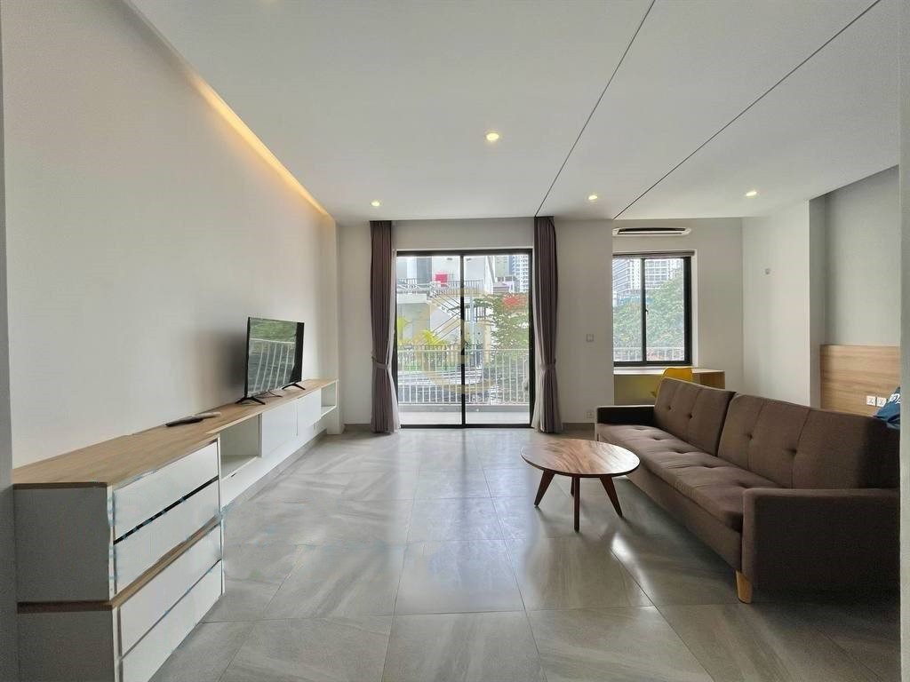 Western Big Studio Room For Rent At Tonle Bassac