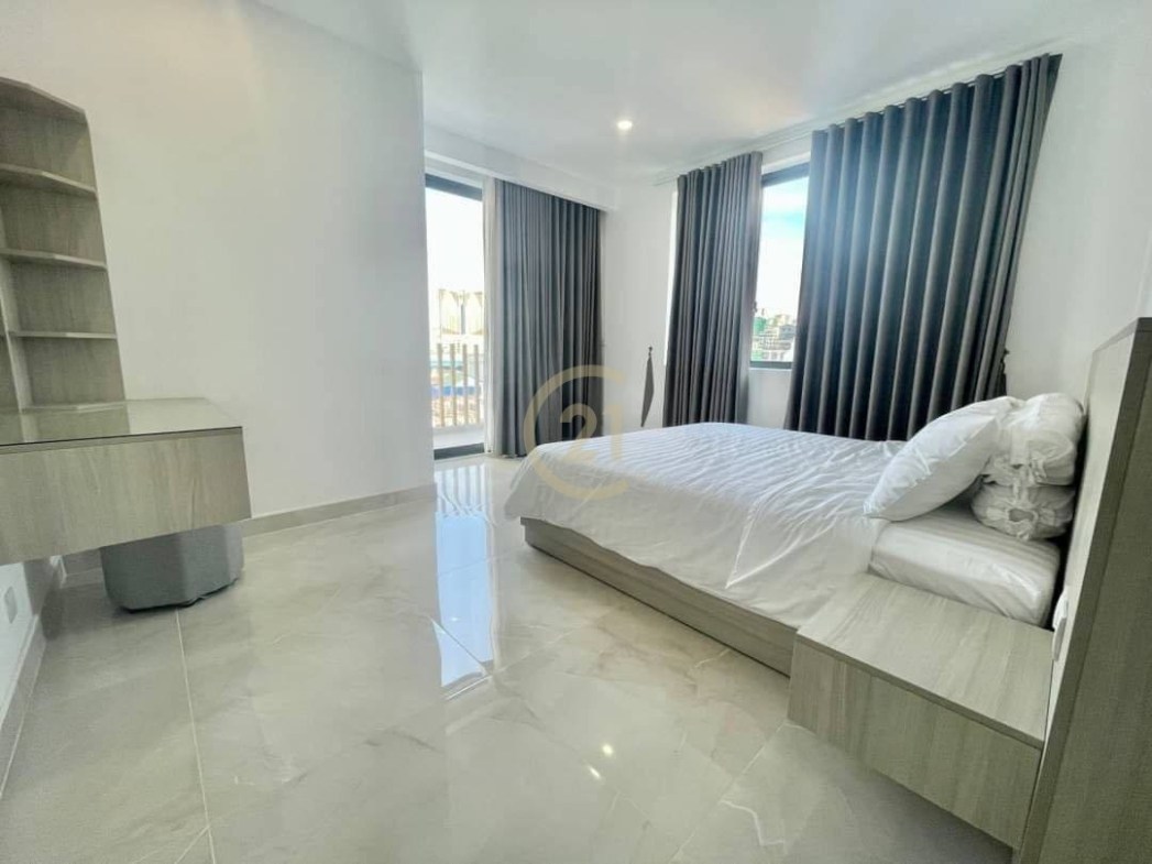 Luxury One Bedroom For Rent At BKK1