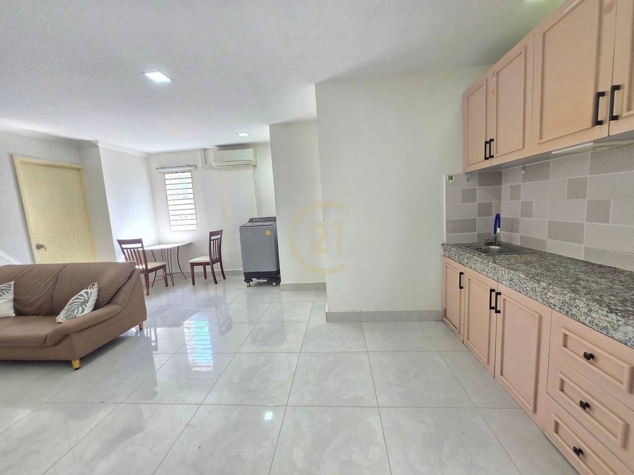 Western One Bedroom For Rent At Tonle Bassac