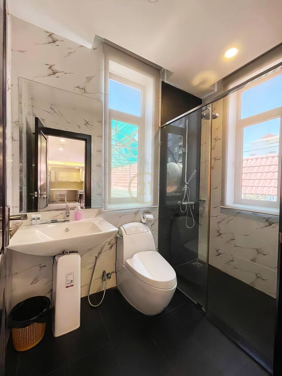 LUXURIOUS TWO BEDROOM FOR RENT
