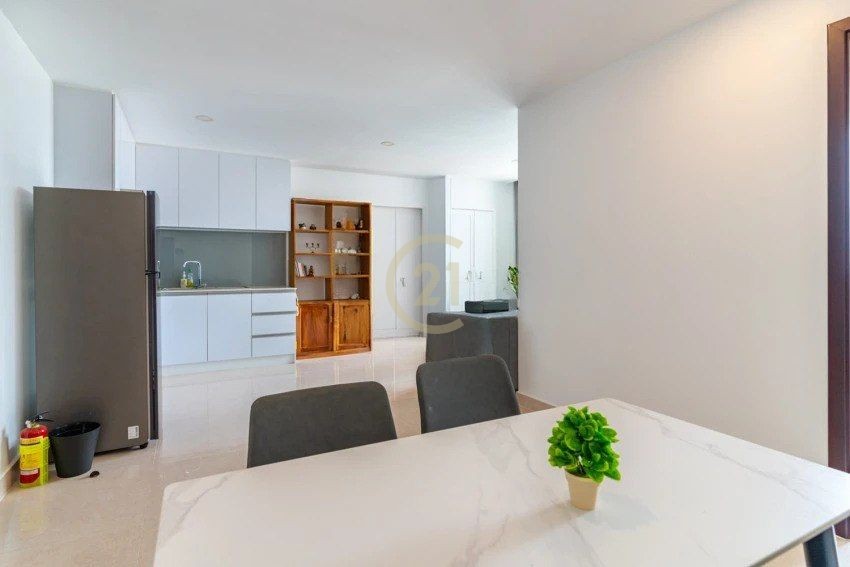 WESTERN THREE BEDROOM FOR RENT