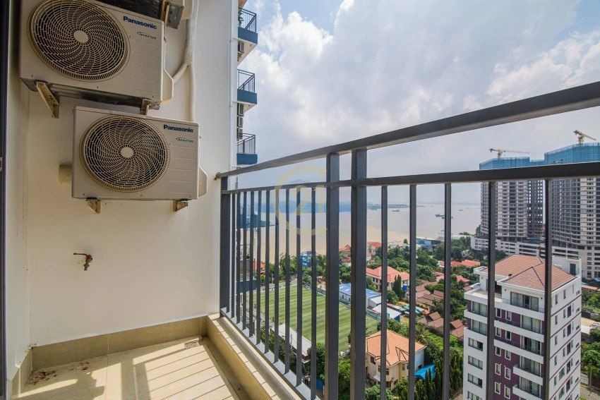 WESTERN THREE BEDROOM FOR RENT