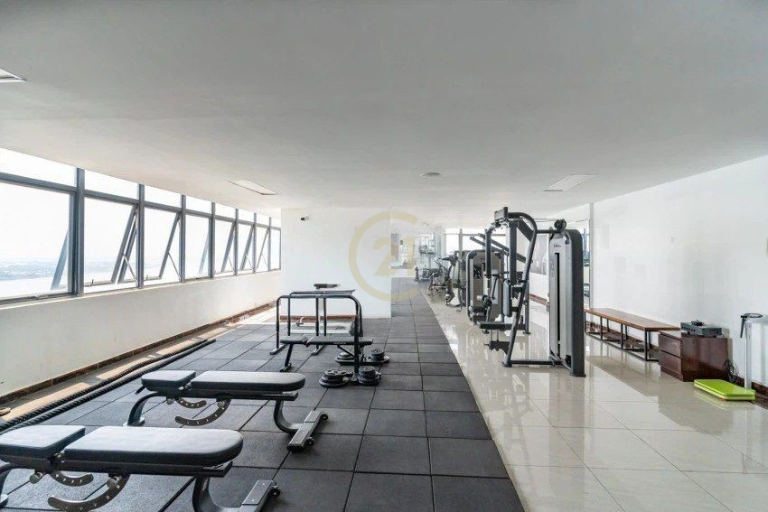 WESTERN THREE BEDROOM FOR RENT