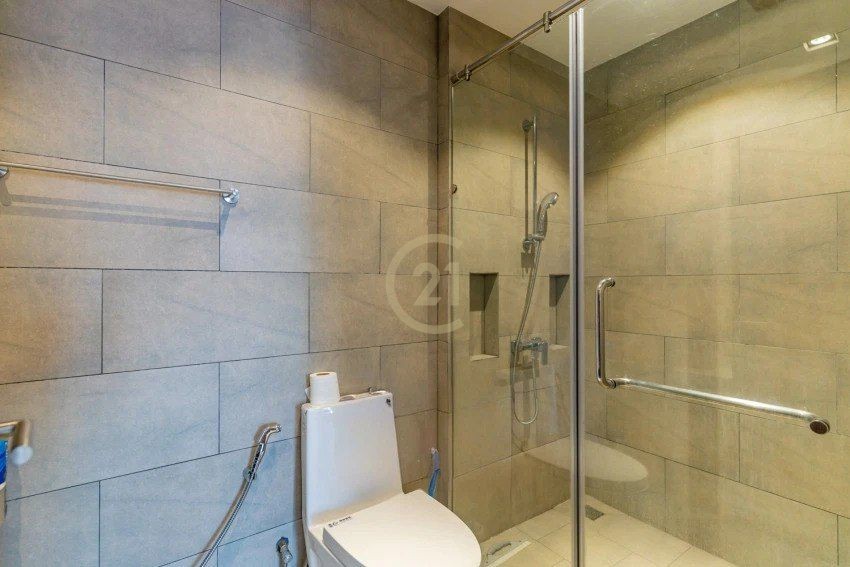 PRECIOUS ONE BEDROOM FOR REN