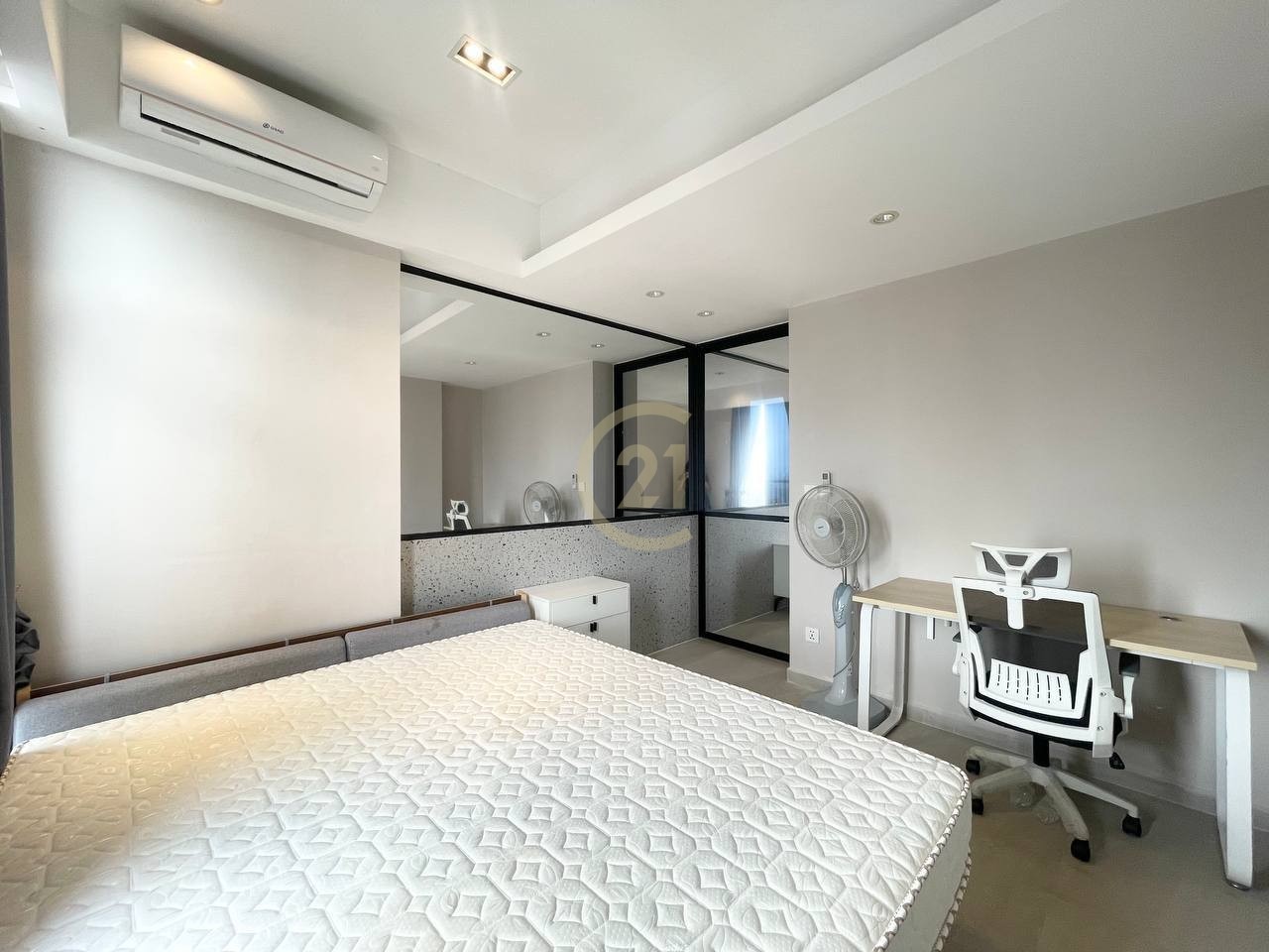 LUXURIOUS TWO BEDROOM FOR RENT