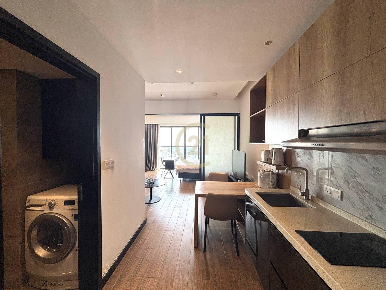 WESTERN ONE BEDROOM FOR RENT
