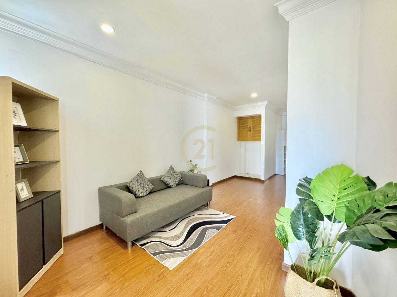 Western Three Bedroom for rent at BKK1